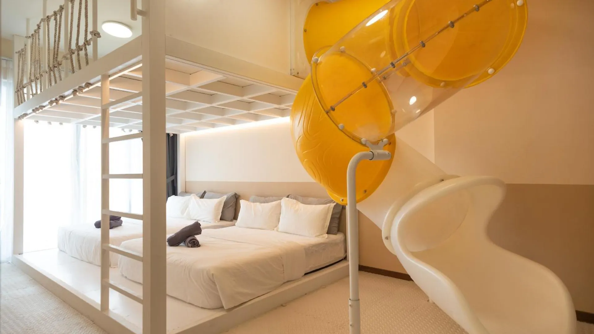 Fantasy Funland Retreat By The Only Bnb Tanjung Tokong Daire