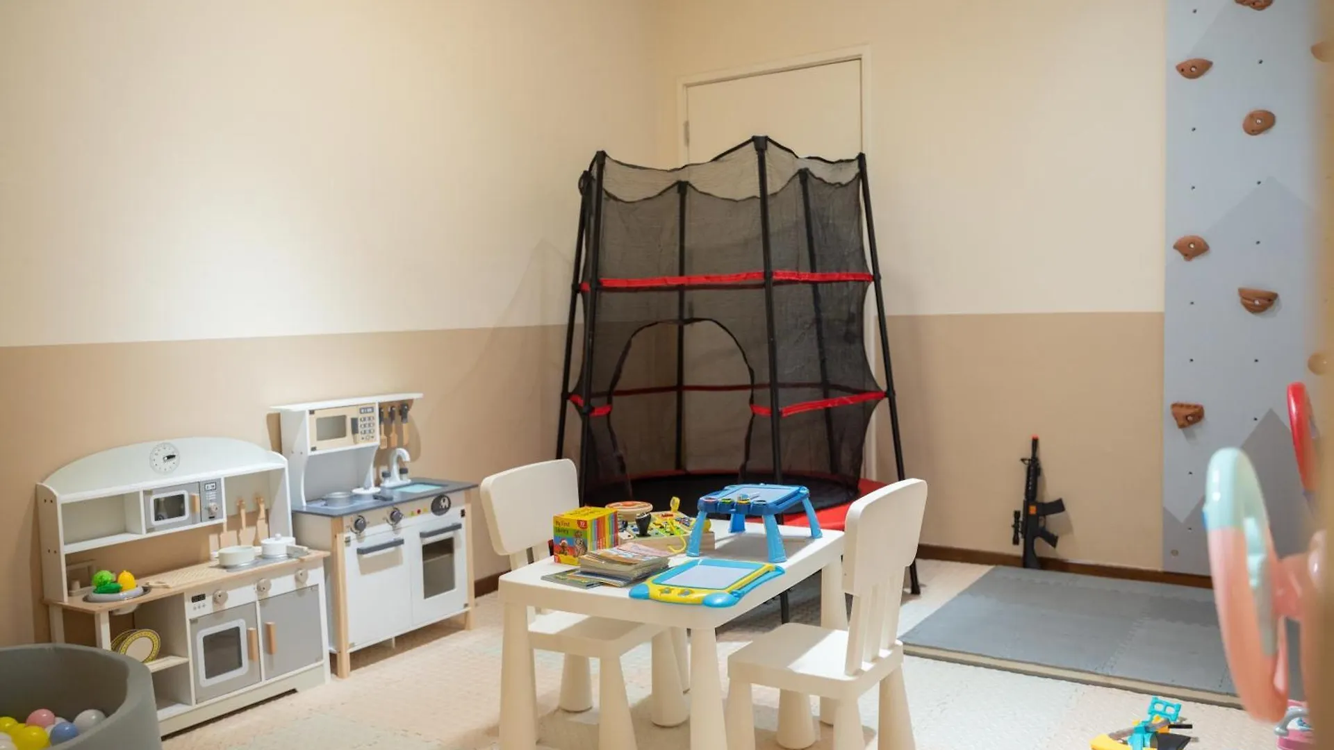Appartement Fantasy Funland Retreat By The Only Bnb Tanjung Tokong